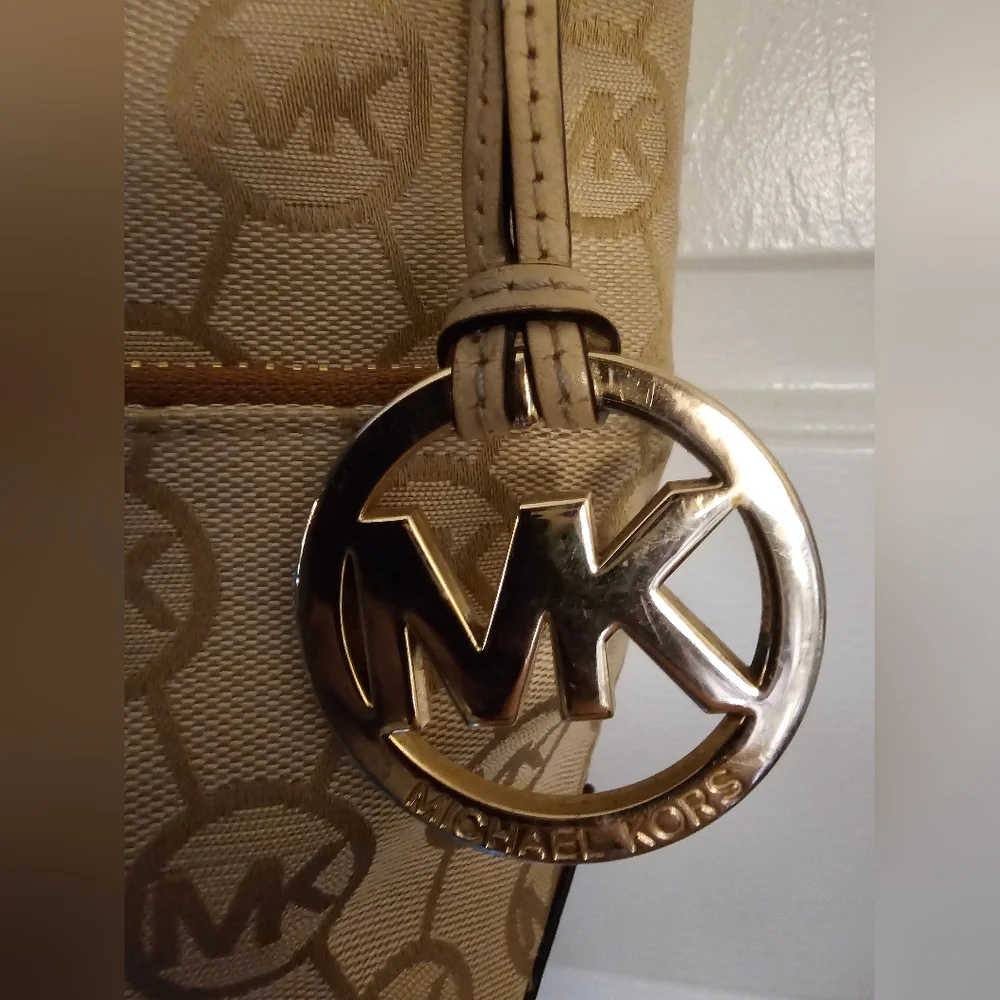 MICHAEL Michael Kors Kempton Double Pocket shoulder bag/crossbody EUC - Picture 4 of 16